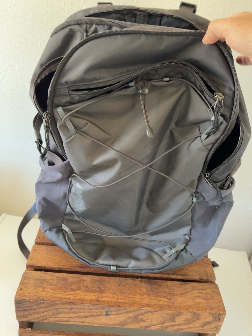 Patagonia Refugio Daypack 30L Backpack Smolder Blue NWT Style 47928 FA25